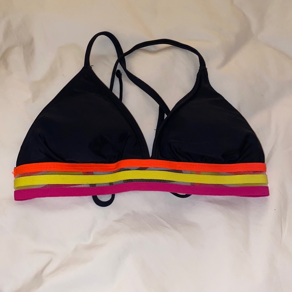 Black bikini top